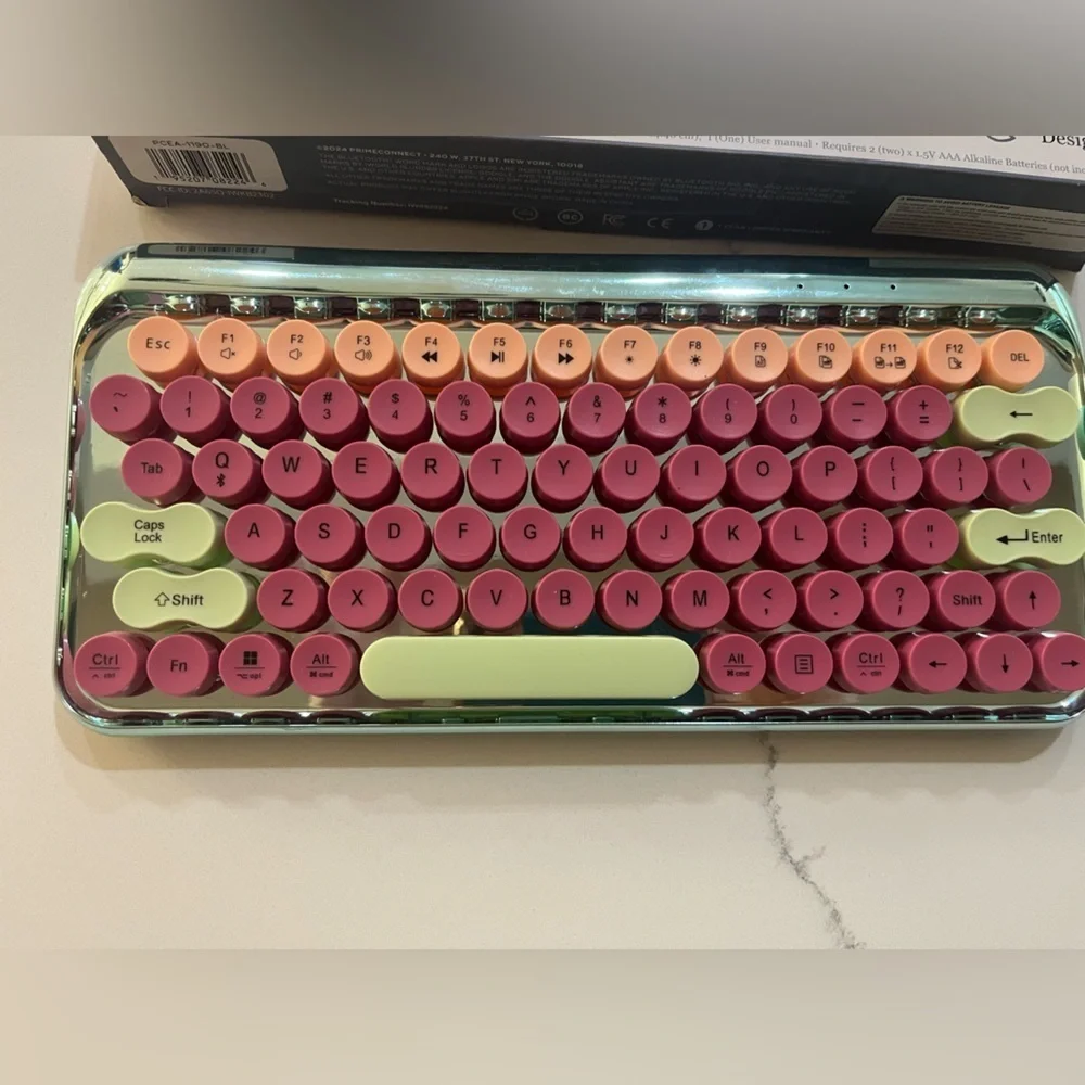 Metallic Wireless Keyboard New Comes - Picture 2 of 5